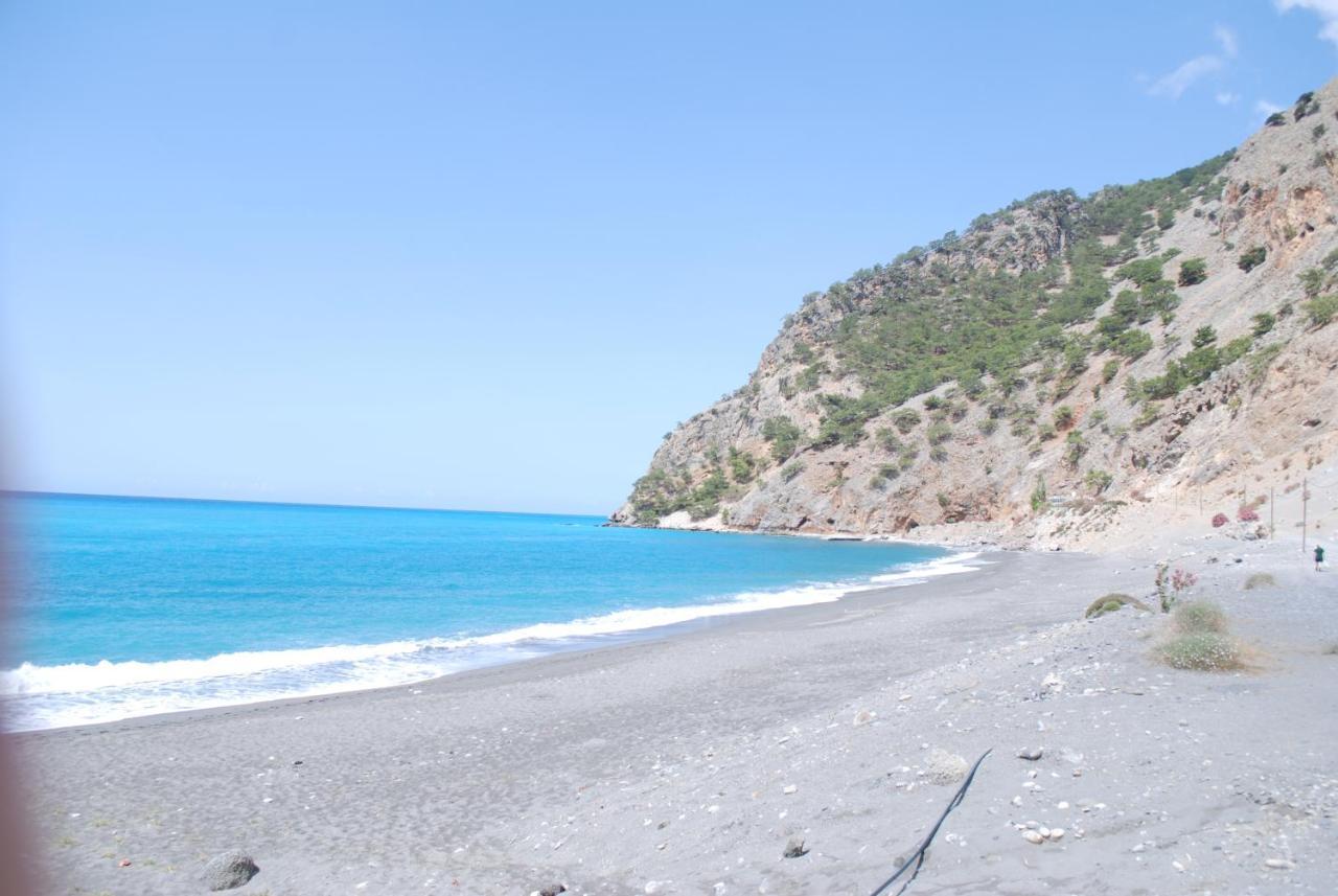Zorbas Studios Agia Roúmeli Exterior foto